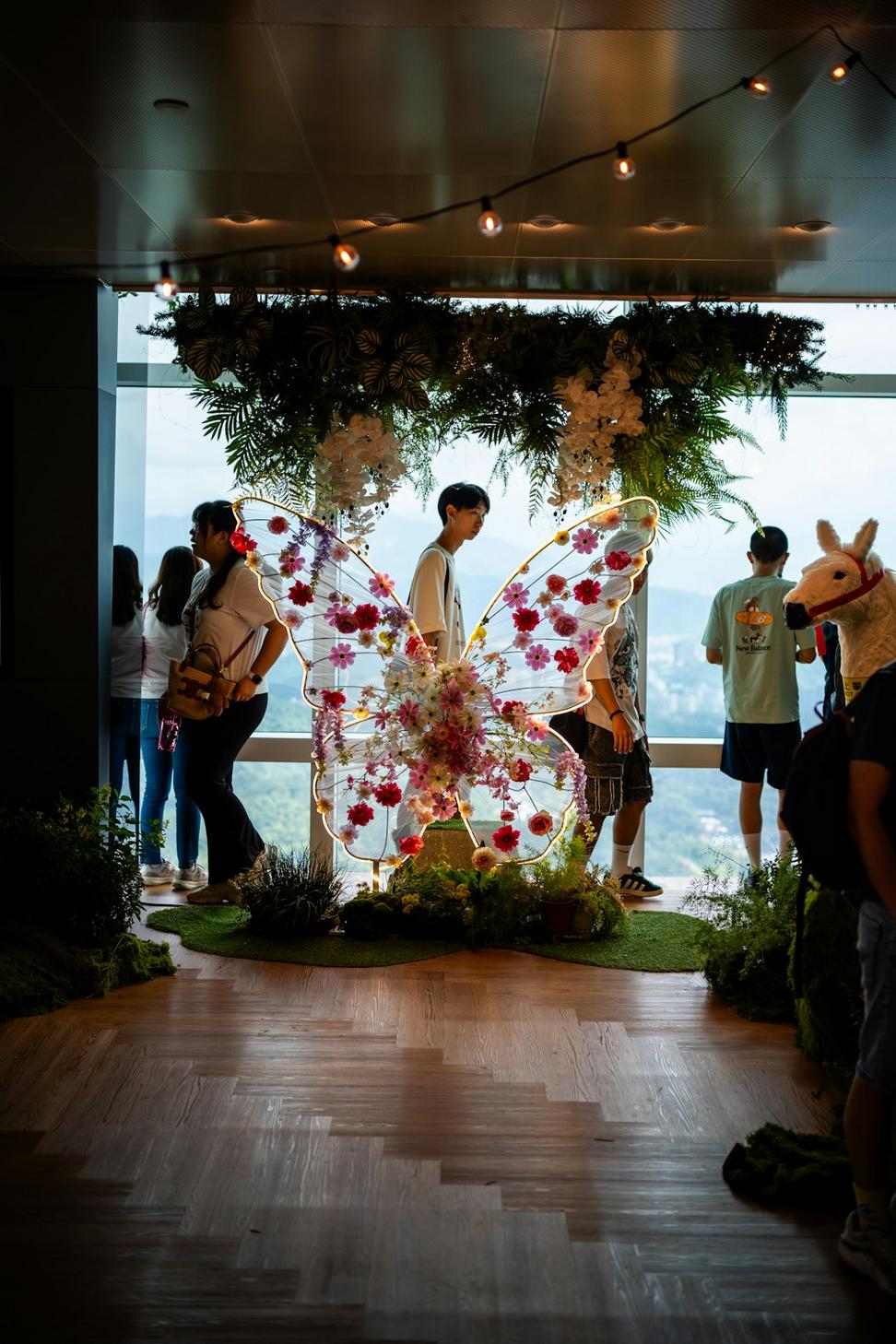 Sophisticated corporate event florals